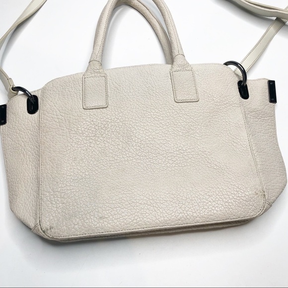 Time’s Arrow | Jo Pocket Tote Crossbody - Picture 4 of 10